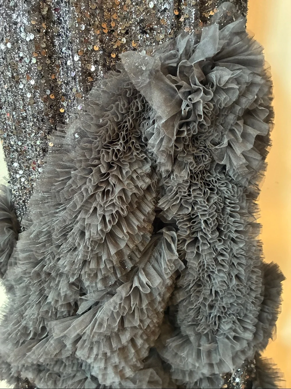 Ladivine by Cinderella Divine Black Sequin Ruffled Mermaid Dress, sz 6. NWT - Picture 4 of 10